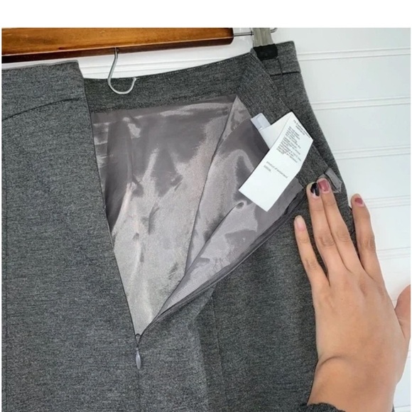 Akris Punto pocketed Gray Knee-Length Pleated Skirt - Picture 4 of 8